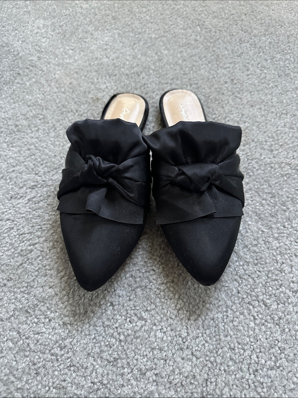 Qupid bow mules